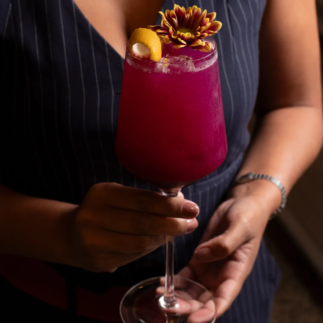 bar rooftop em foz do iguaçu, Lounge do Terrazzo com sofás confortáveis e vista privilegiada